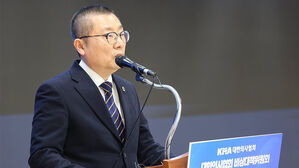 전공의 집단 사직 독려한 의협 전 간부 자격정지&hellip;법원 "취소해야"