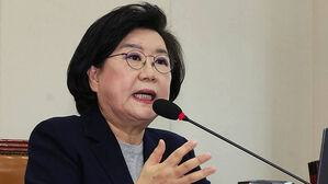 이혜훈 인사청문회&hellip;"아빠 찬스" "위장 미혼" 질타