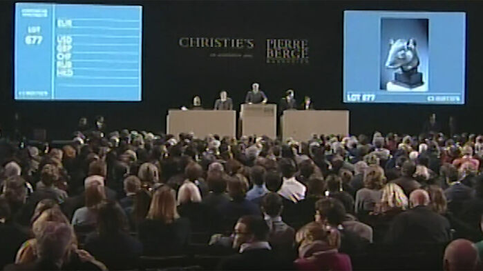 프랑스 크리스티 경매에 그가 가지고 있던 중국 청나라 시대 유물