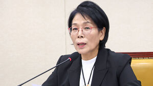 경찰, 국회사무처 압수수색&hellip;'최민희 딸 축의금' 수사