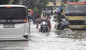 인니 자바섬서 폭우 뒤 산사태&hellip;"7명 사망&middot;82명 실종"
