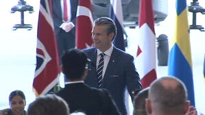 "한국, 대북 방어 주된 책임"&hellip;주한미군 조정할까