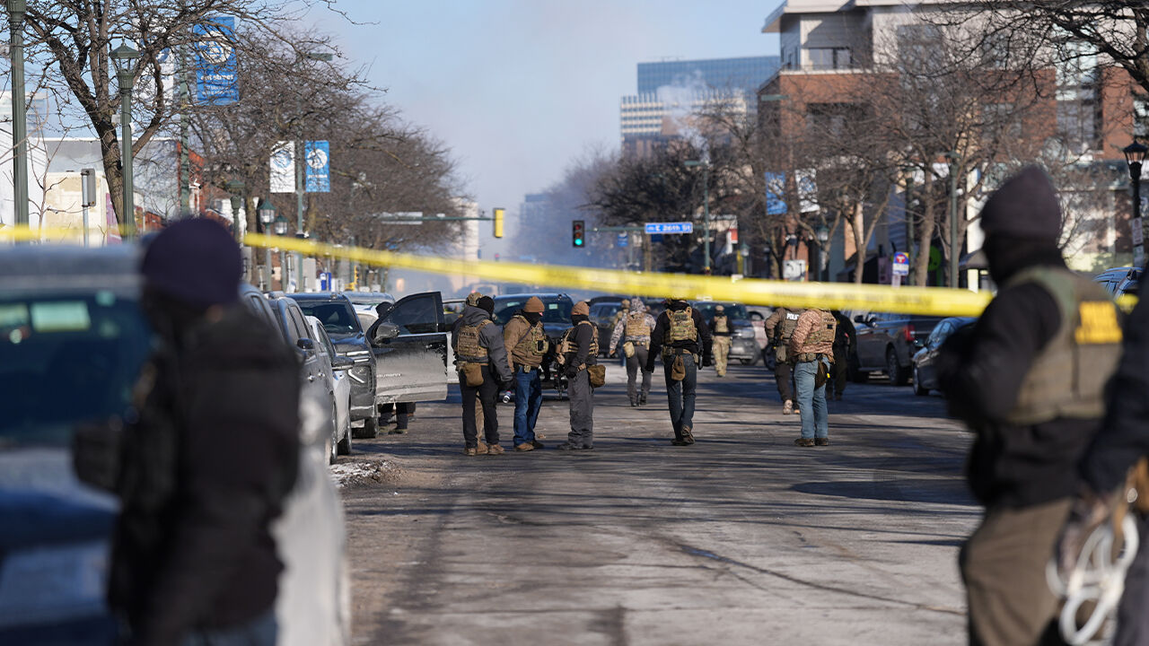 24일(현지시간) 미네소타주 미니애폴리스에서 미 연방 이민세관단속국(ICE) 요원에 의한 총격 사건이 또 발생했다.