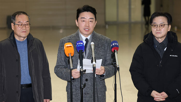 강훈식 "캐나다 잠수함 수주 녹록지 않아&hellip;한국 의지 전할 것"