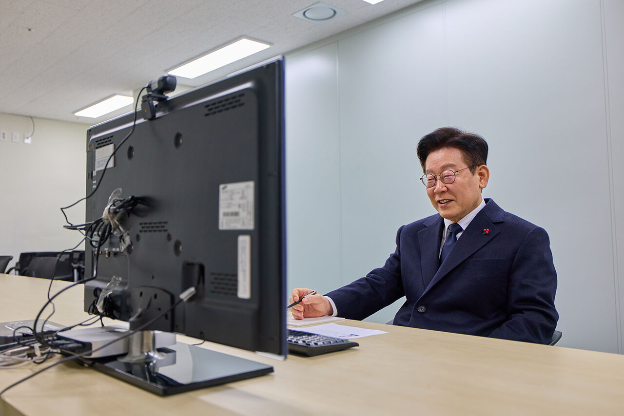 초국가범죄 TF 사무실 찾은 이 대통령