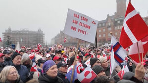썸네일 이미지:미국보다 '덴마크'가 더 무섭다?&hellip;그린란드 뜻밖의 공포