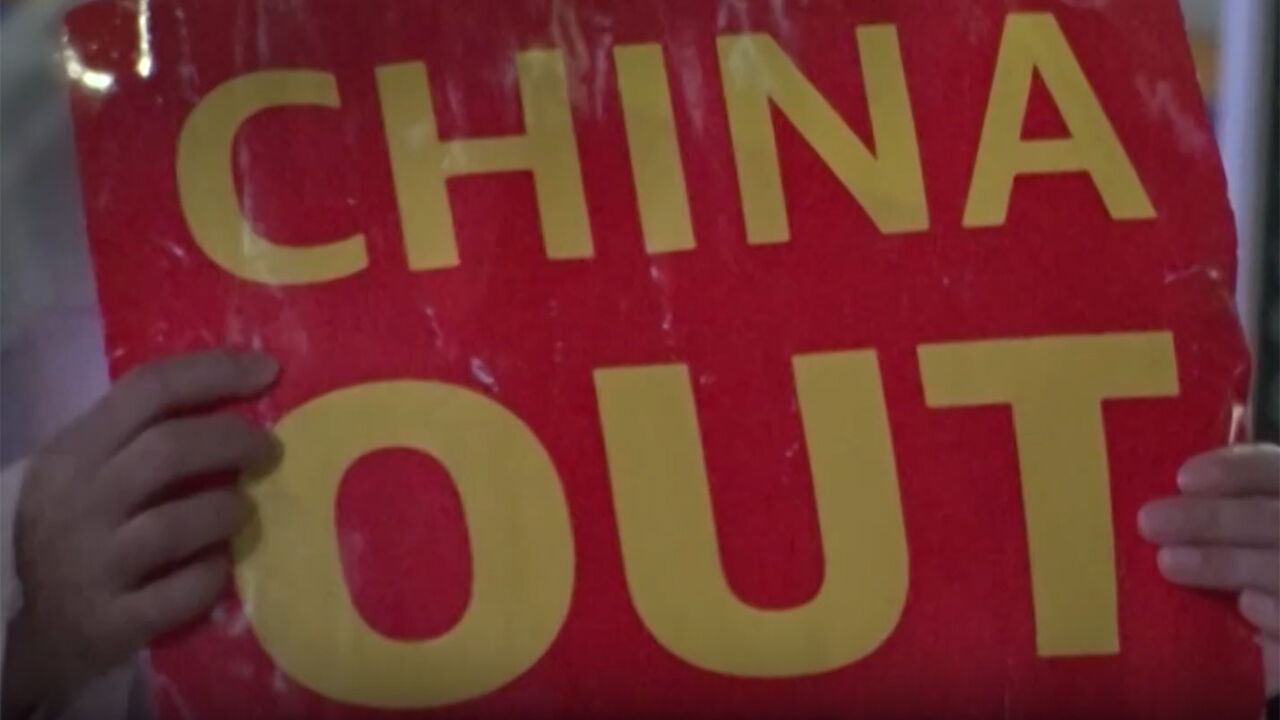 윤 어게인 집회에서 등장한 혐중 메시지