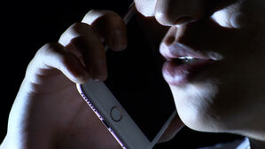 "엄마, 아저씨가 때렸어" 우는 목소리 '철렁'&hellip;돈 보냈더니 