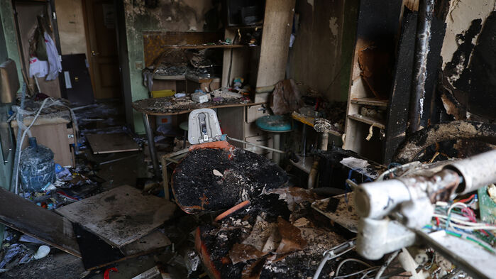 러시아 드론 공격받은 우크라이나 산부인과 병원 (사진=AP, 연합뉴스)