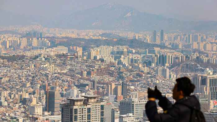 서울 남산서 바라본 시내 아파트 모습