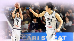 3점포 14개로 51득점&hellip;허웅 '대기록의 밤'