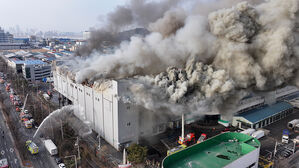 이틀째 멈춘 SPC삼립 시화공장&hellip;화재 합동 감식 진행 중