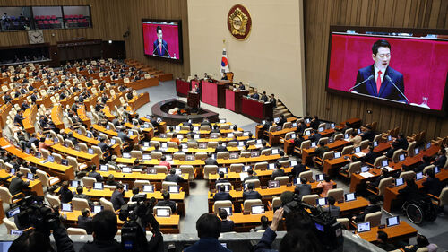 국민의힘 장동혁 대표가 4일 국회에서 열린 2월 임시국회 본회의에서 교섭단체 대표 연설을 하고 있다. (사진=연합뉴스)