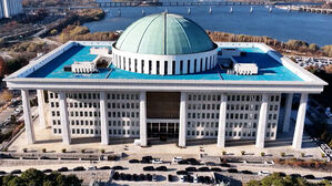 '역대 최대 규모' 혈세 728조 원&hellip;기록도 없이 쓰였다 