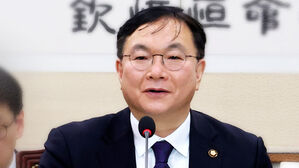 박영재 법원행정처장, '사법개혁' 강행에 처장직 사퇴 표명