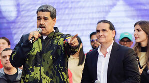 마두로 최측근 '머니맨' 베네수엘라서 체포&hellip;"미국 인도 전망"