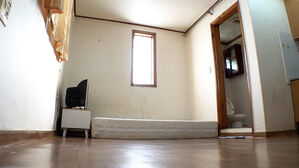 "경찰입니다" 안 믿던 40대&hellip;원룸 주저앉아 오열