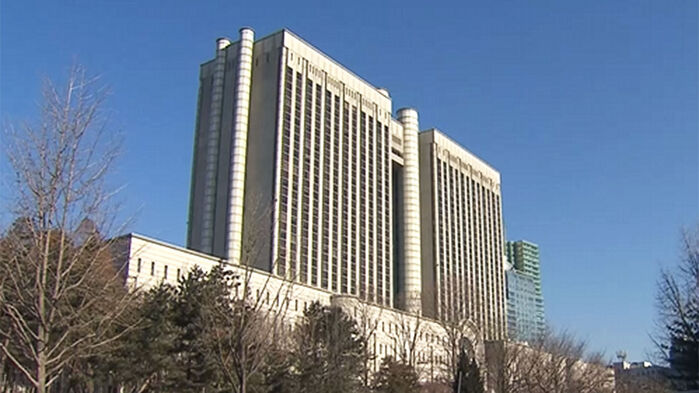 Police Officer Who Received Hundreds of Millions of Won in Bribes for Non-Prosecution Sentenced to 6 Years on Appeal
