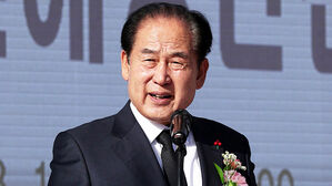 "처녀 수입하자" 이어&hellip;"고놈 시끄럽네, 이 XX" 논란