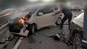 불길 치솟는 차에 망설임 없이&hellip;노부부 구조한 의인들