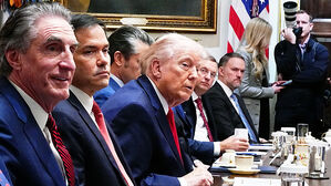 미 "이란과 거래하는 나라에 추가관세"&hellip;협상 재개일에 제재 폭풍