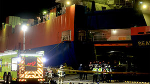 제주-목포 화물선, 싣고가던 차량 화재로 회항&hellip;트럭 3대 불타