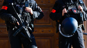 호수서 싸늘히 발견된 14세&hellip;또다시 논란된 '촉법소년'