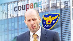 "국정원 지시" 위증 혐의&hellip;로저스 2차 소환