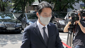 검찰, '상장 뒷돈 혐의' 전 빗썸대표 2심 감형에 상고