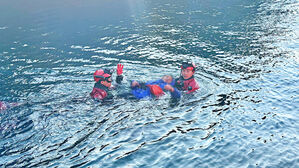 통영해경, 승선 중 바다로 추락한 70대 선원 구조