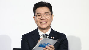 '이 대통령 공개 칭찬' 정원오 출마 선언&hellip;경쟁 본격화