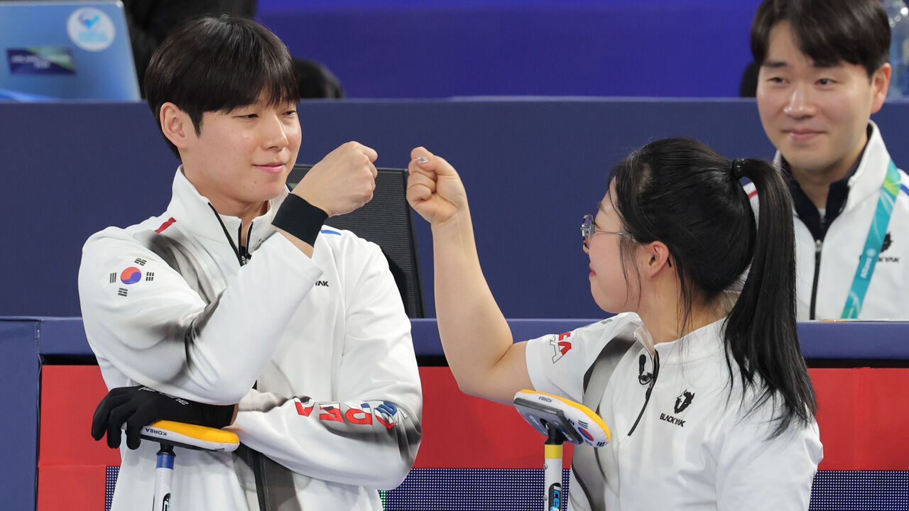 컬링 김선영-정영석, 에스토니아에 완승…5연패 뒤 2연승