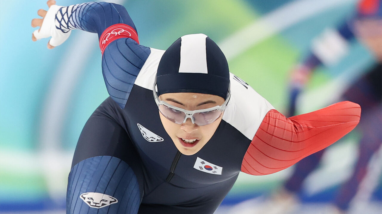 데뷔전서 '톱10'…빙속 이나현 "500ｍ서 메달 도전"