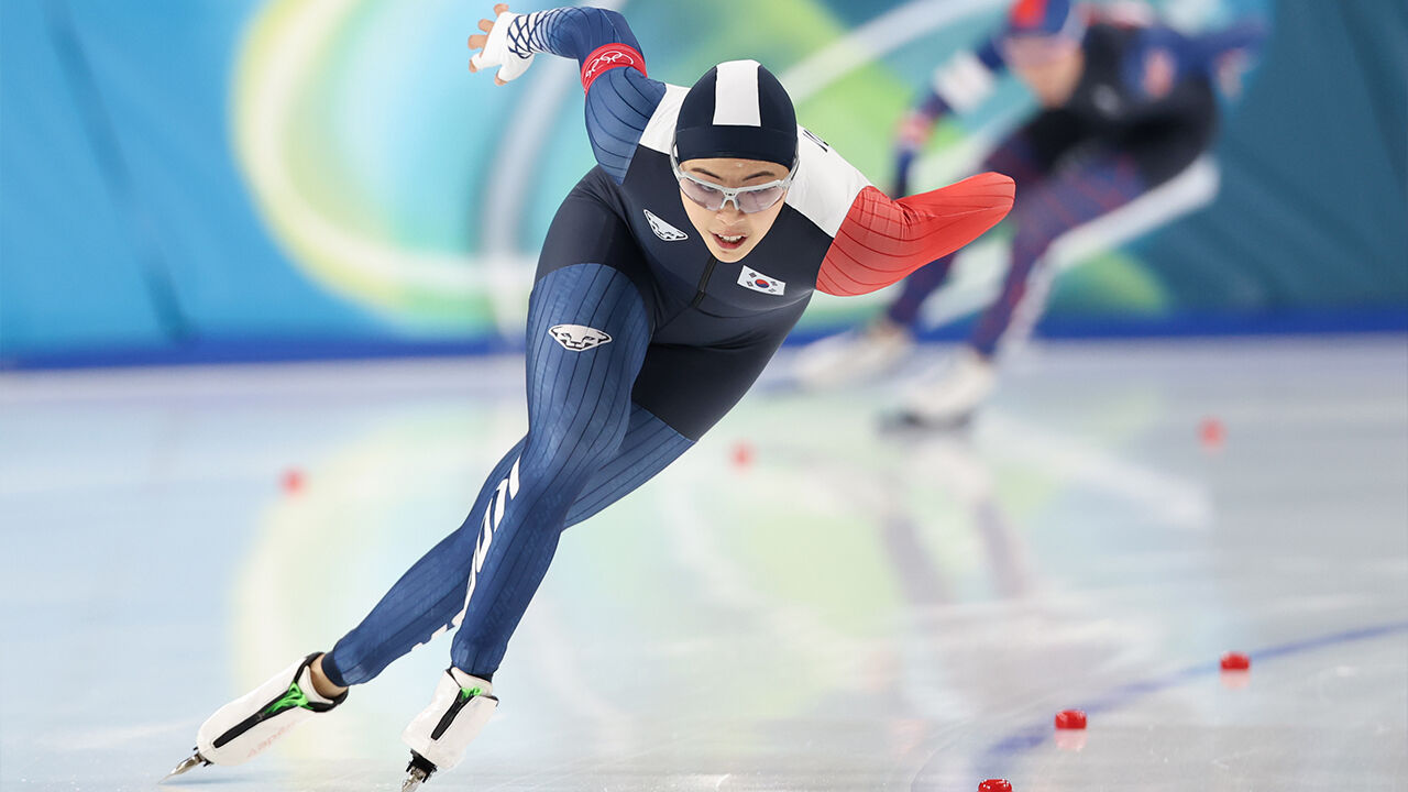 빙속 이나현, 여자 1,000미터 9위…김민선은 18위