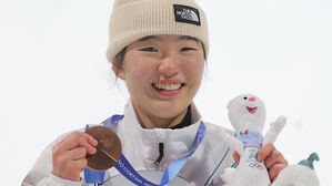 팔다리 부러져도&hellip;유승은, 스노보드 빅에어 새 역사