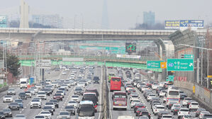 설 연휴에 2,780만 명 이동 예상..작년보다 13% 하락