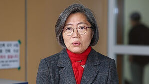 "이재명 아들 군 면제" 허위 글 벌금형&hellip;"반성한다"던 이수정 돌연