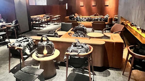 승무원 30명 오더니 가방만 '빼곡'&hellip;"치워달라" 요청에 버럭