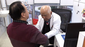 "이렇게 쓰임받다니"&hellip;은퇴한 70대 의사, 다시 일한다