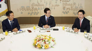 이 대통령, 내일 청와대서 정청래-장동혁 오찬&hellip;"의제 제한 없이 대화"