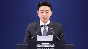 강훈식, 여당에 "대통령 뜻 말할 때 신중해 달라"