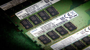 우르르 몰려와 "팔게요"&hellip;치솟은 가격에 절도까지