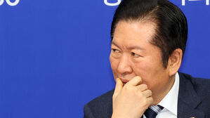 정청래, '대통령 오찬 불참' 장동혁에 "예의 눈곱만큼도 없어"