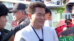 경찰, '이 대통령 허위사실 유포' 전한길 소환조사