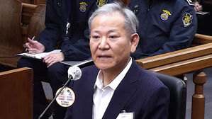 [속보] 이상민 재판부 "윤석열 등 행위 국헌문란 목적 내란 판단"
