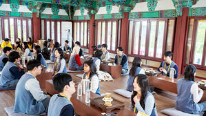 [이슈빡] 인기 폭발 '절 소개팅'&hellip;'나는 절로' 도륜 스님