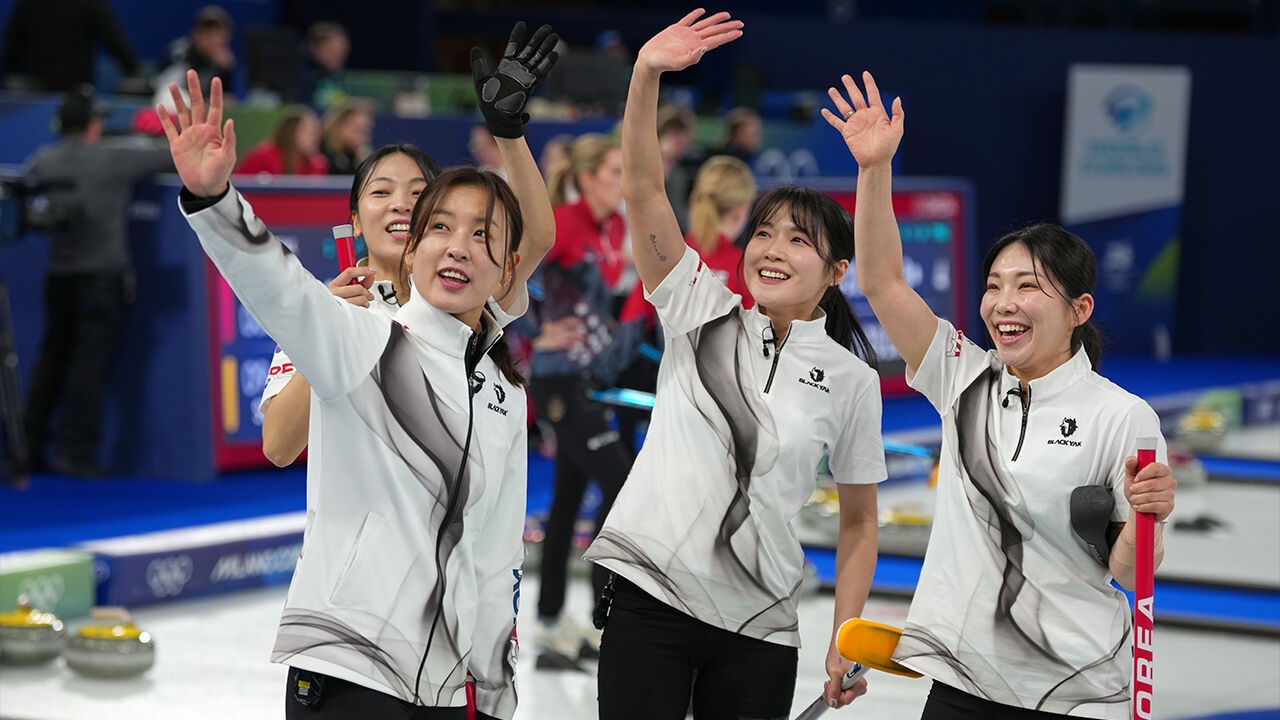 여자 컬링, 영국에 9:3 완승…1패 후 2연승 질주