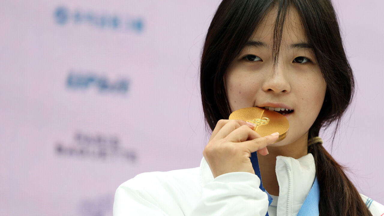 '부상 딛고 금' 최가온 "승부욕이 두려움 이겨내"