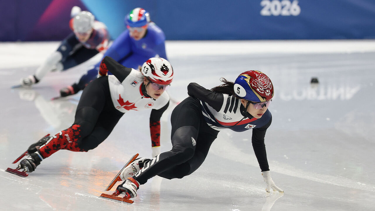 쇼트트랙 여자 계주, 결승 진출…8년 만의 금 도전