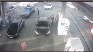 주유하는데 뒤차서 '화르륵'&hellip;대형 화재 막은 군무원